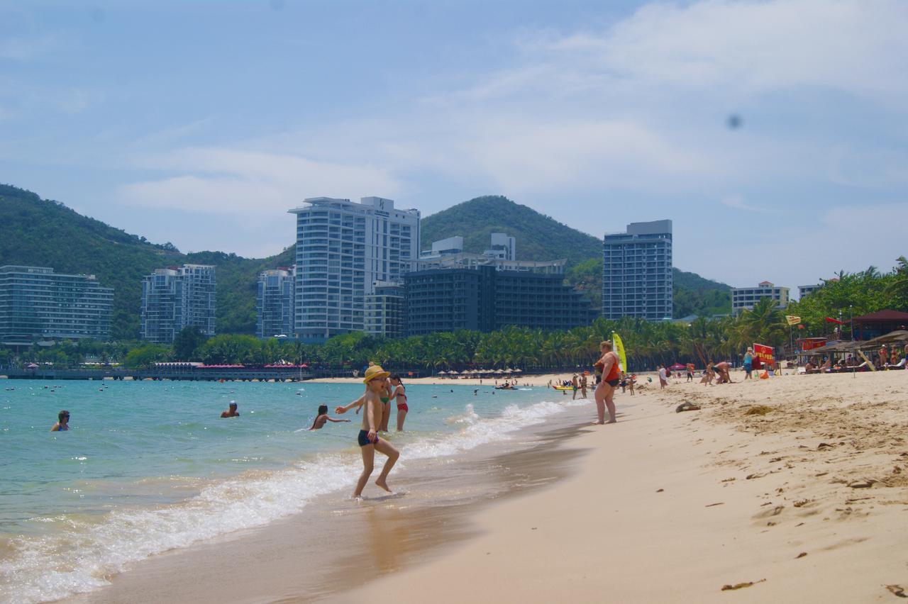 Sanya Passion Fruit Inn Exterior photo